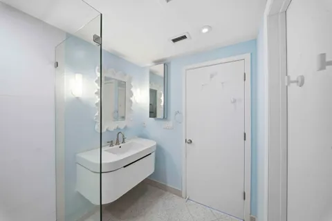 $584,900 | 333 Sunset Drive, Unit 404, Fort Lauderdale, FL 33301
