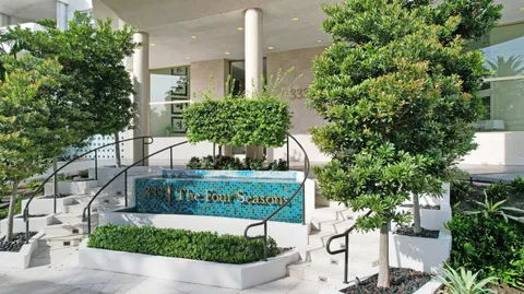$584,900 | 333 Sunset Drive, Unit 404, Fort Lauderdale, FL 33301