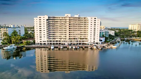 $584,900 | 333 Sunset Drive, Unit 404, Fort Lauderdale, FL 33301