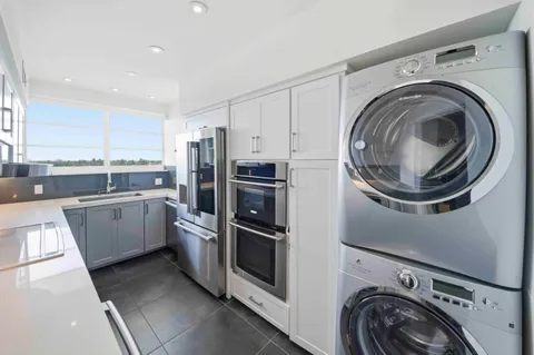 $584,900 | 333 Sunset Drive, Unit 404, Fort Lauderdale, FL 33301