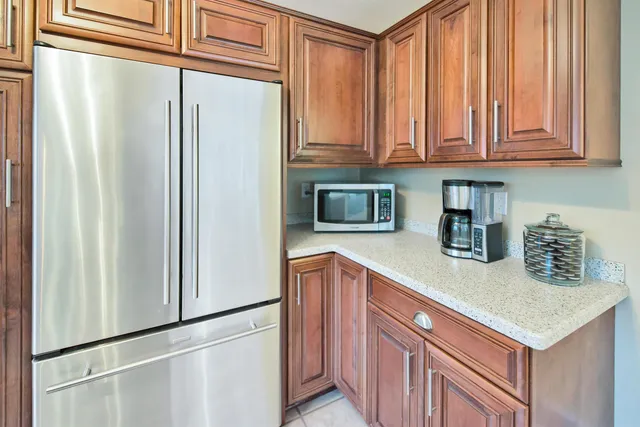 $545,000 | 3930 Nakoma Road, Madison, WI 53711