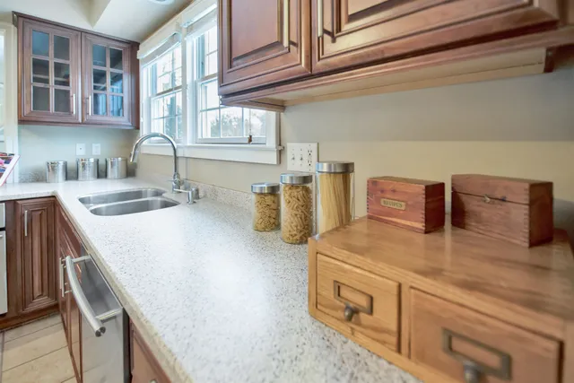 $545,000 | 3930 Nakoma Road, Madison, WI 53711