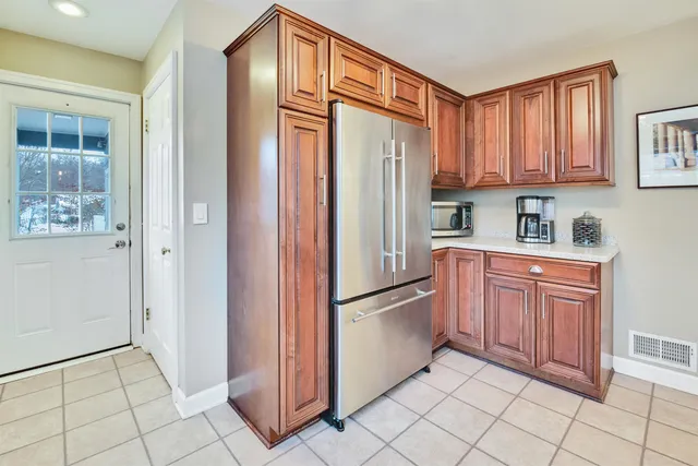 $545,000 | 3930 Nakoma Road, Madison, WI 53711