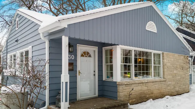 $545,000 | 3930 Nakoma Road, Madison, WI 53711