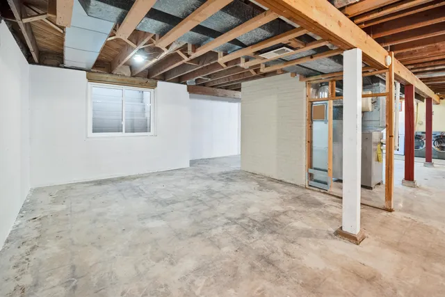 $545,000 | 3930 Nakoma Road, Madison, WI 53711