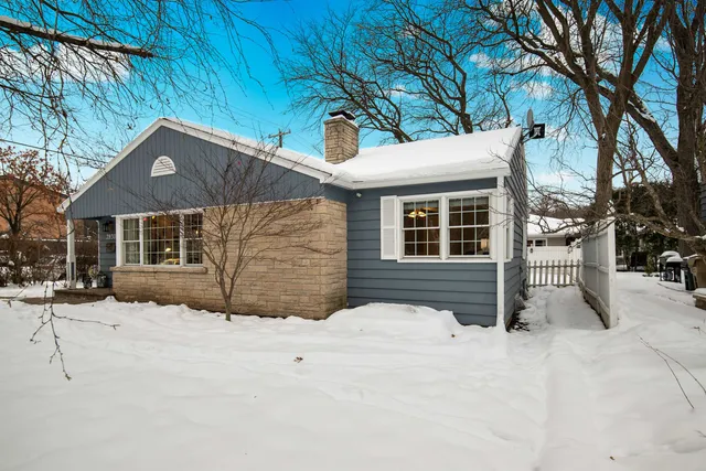 $545,000 | 3930 Nakoma Road, Madison, WI 53711
