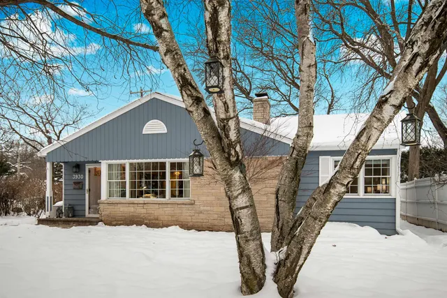 $545,000 | 3930 Nakoma Road, Madison, WI 53711