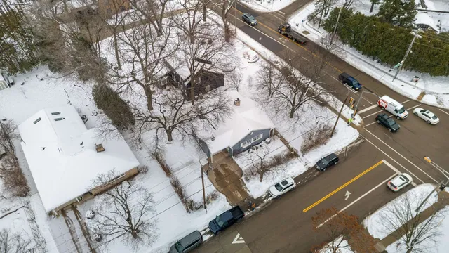 $545,000 | 3930 Nakoma Road, Madison, WI 53711