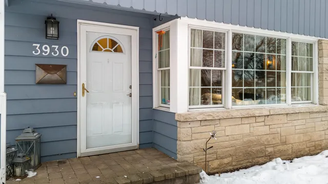 $545,000 | 3930 Nakoma Road, Madison, WI 53711