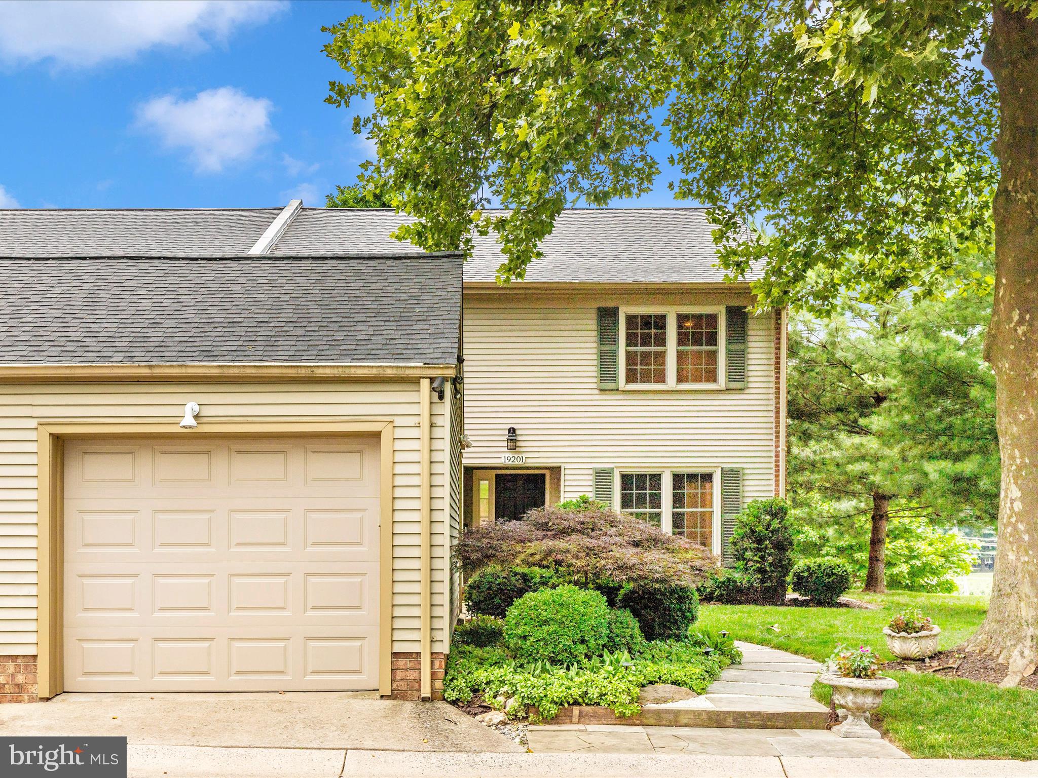 19201 Racine Court Montgomery Village, MD 20886 - Photo 1 of 52 Exterior Front