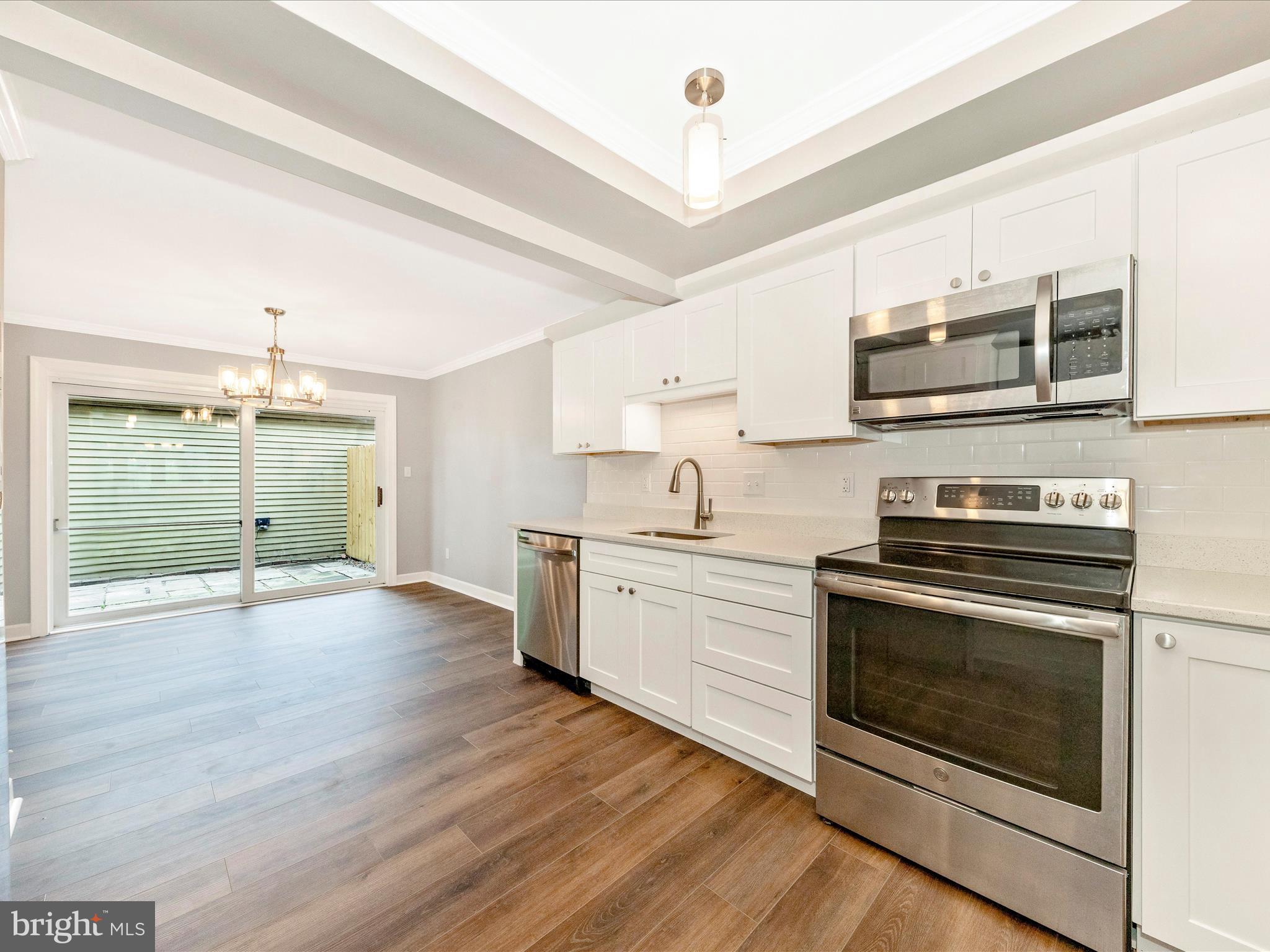 19201 Racine Court Montgomery Village, MD 20886 - Photo 11 of 52 Kitchen