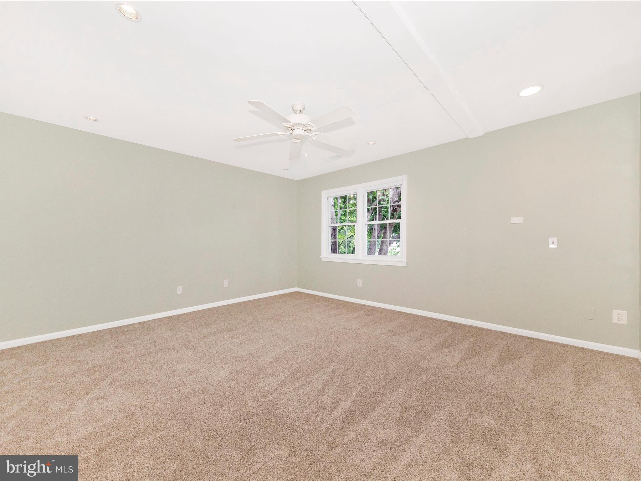 19201 Racine Court Montgomery Village, MD 20886 - Photo 21 of 52 Primary Bedroom