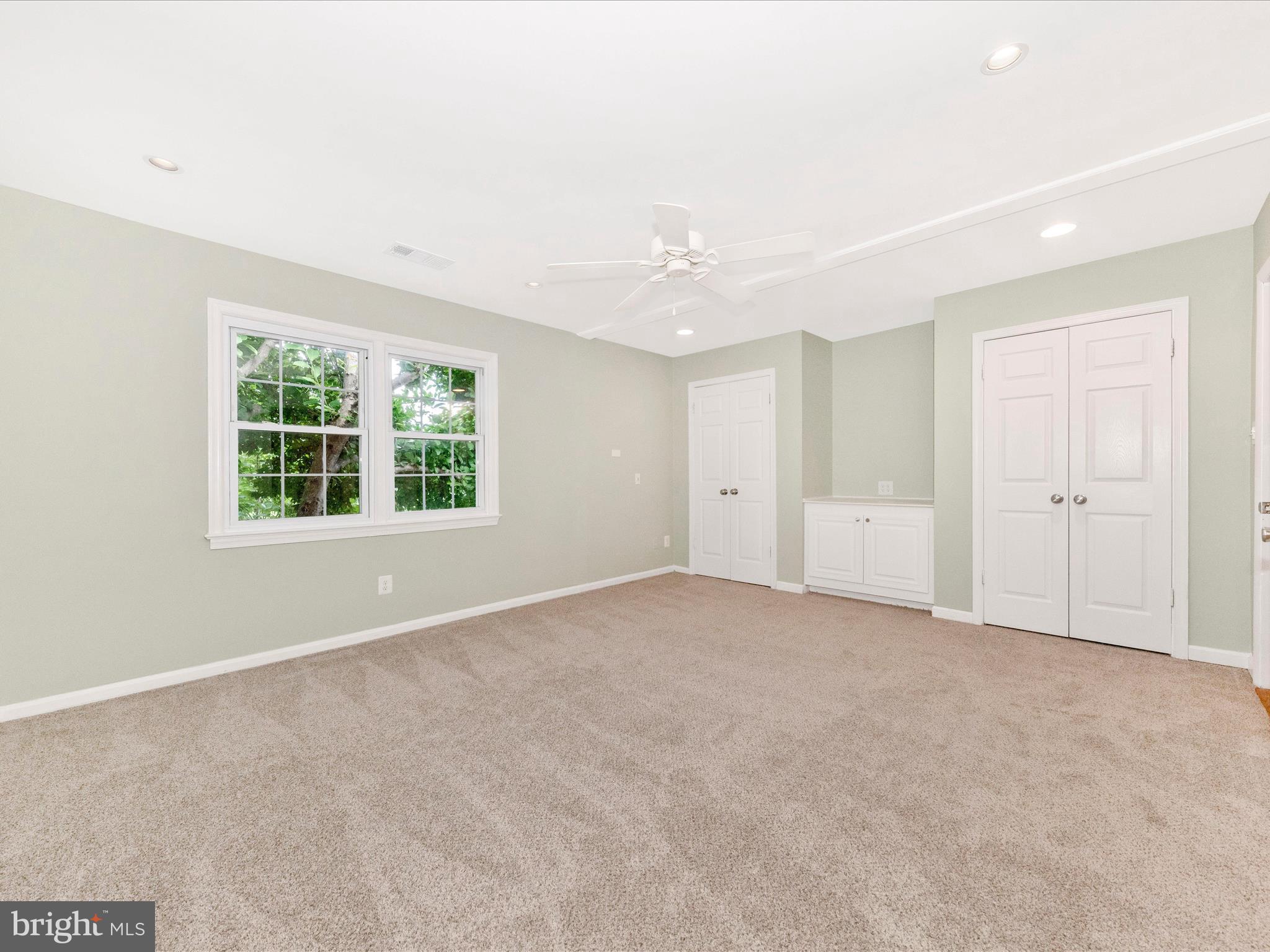 19201 Racine Court Montgomery Village, MD 20886 - Photo 24 of 52 Primary Bedroom