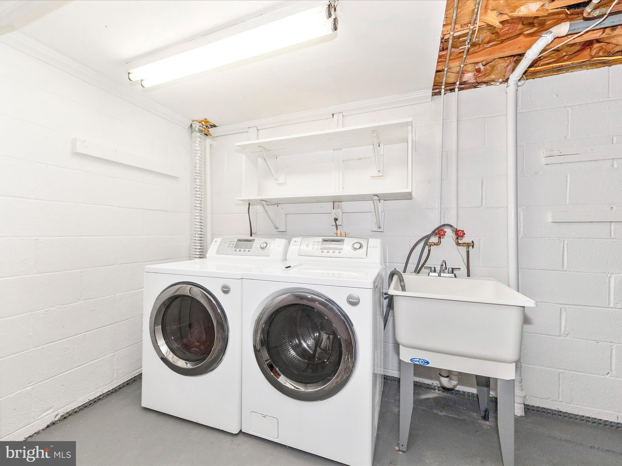 19201 Racine Court Montgomery Village, MD 20886 - Photo 37 of 52 Laundry