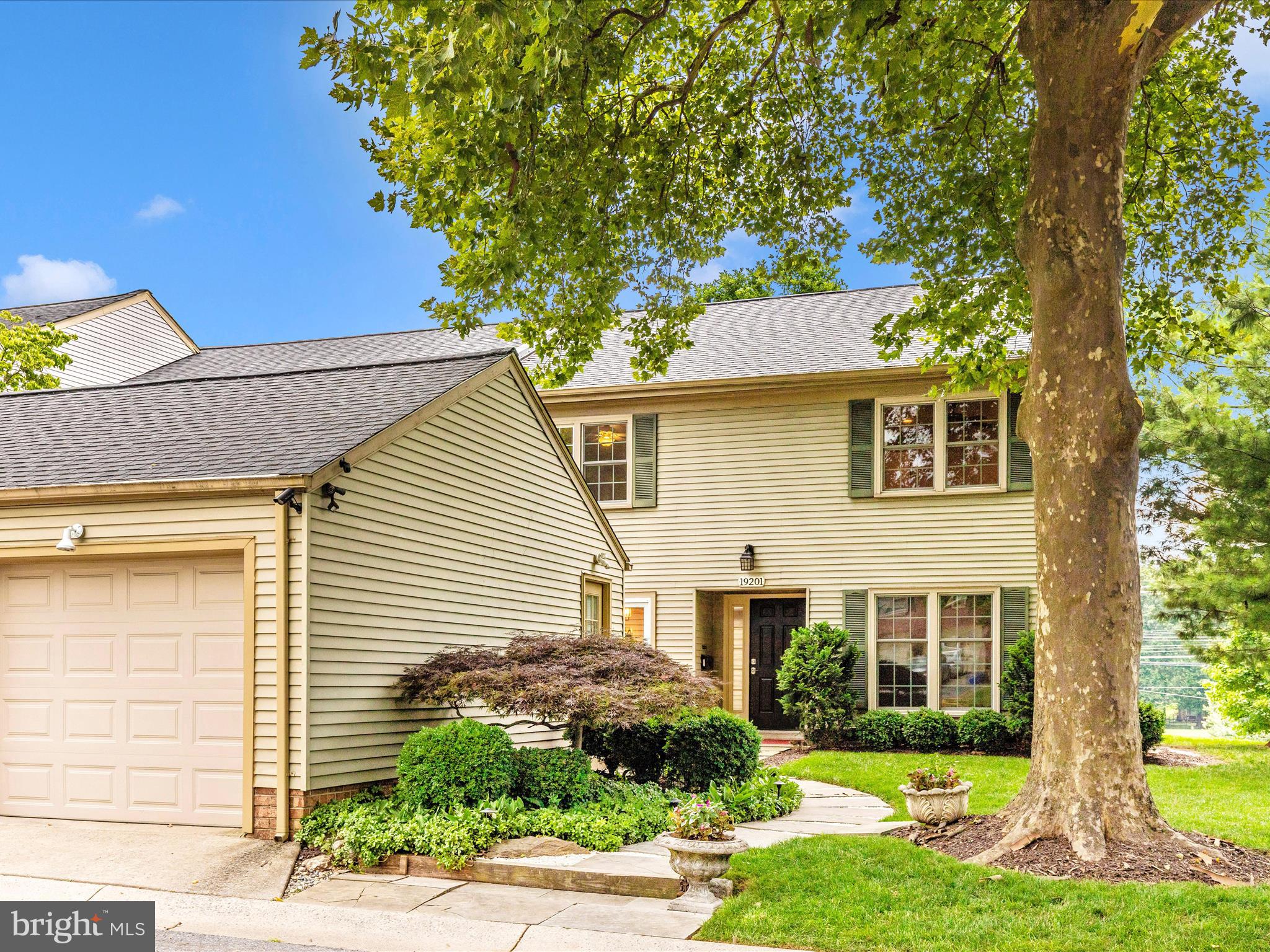 19201 Racine Court Montgomery Village, MD 20886 - Photo 40 of 52 Exterior Front