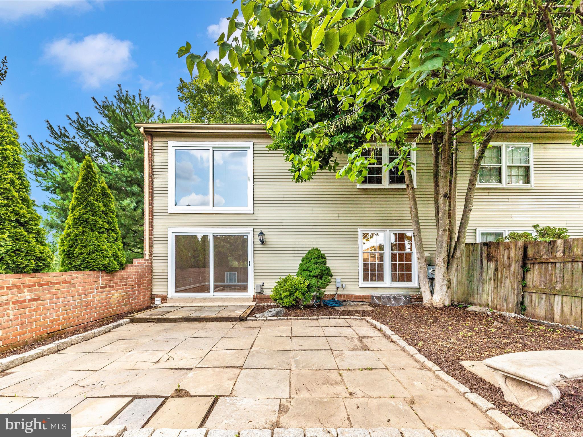 19201 Racine Court Montgomery Village, MD 20886 - Photo 47 of 52 Exterior Back