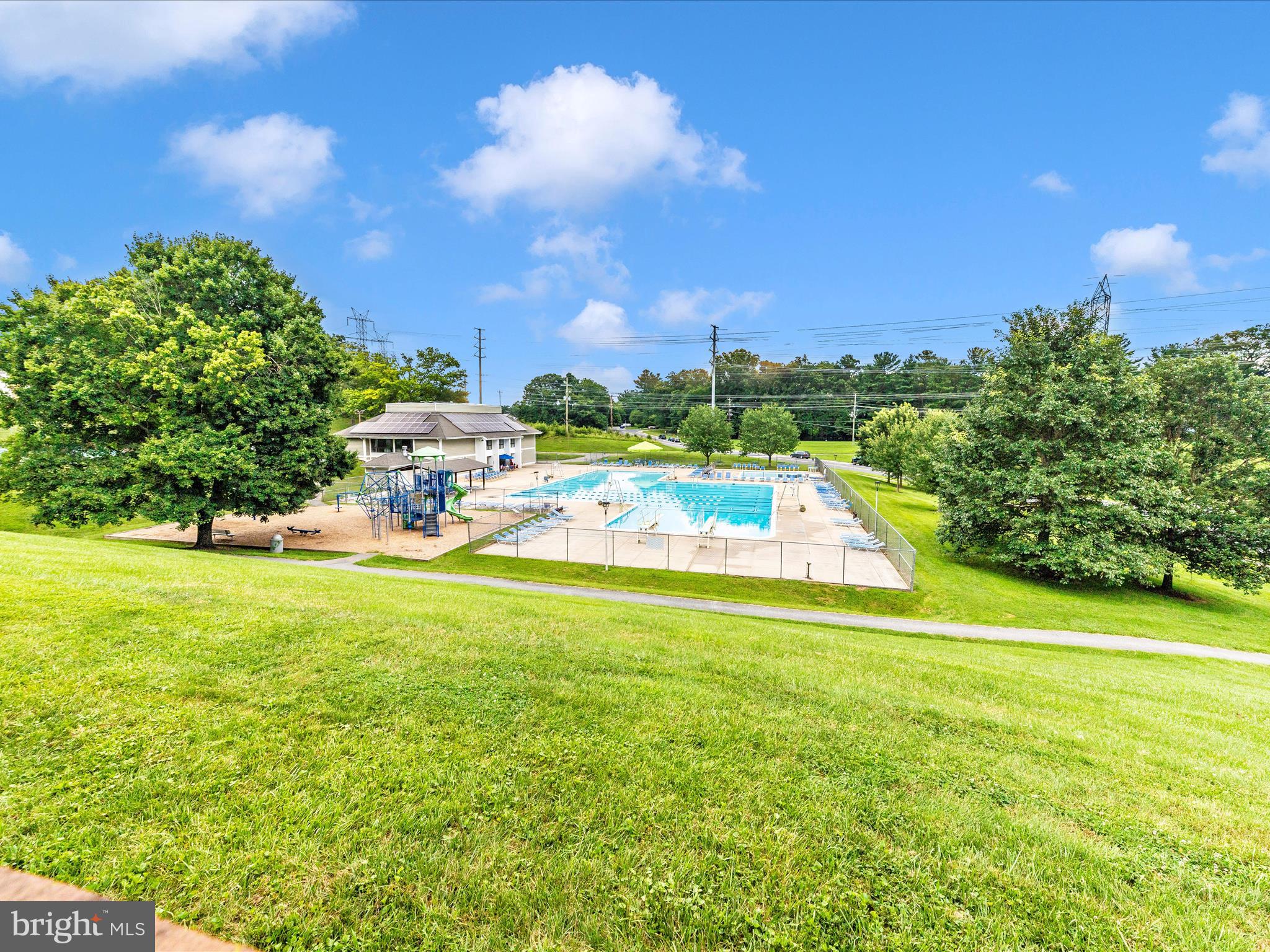 19201 Racine Court Montgomery Village, MD 20886 - Photo 52 of 52 Exterior Back