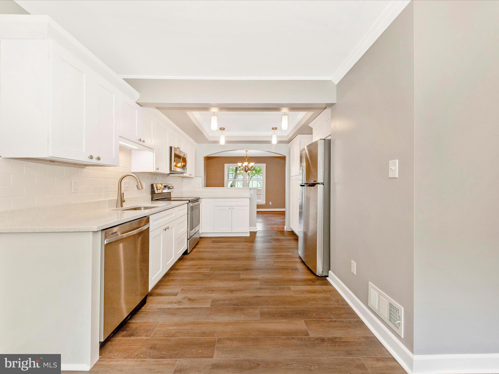 19201 Racine Court Montgomery Village, MD 20886 - Photo 9 of 52 Kitchen