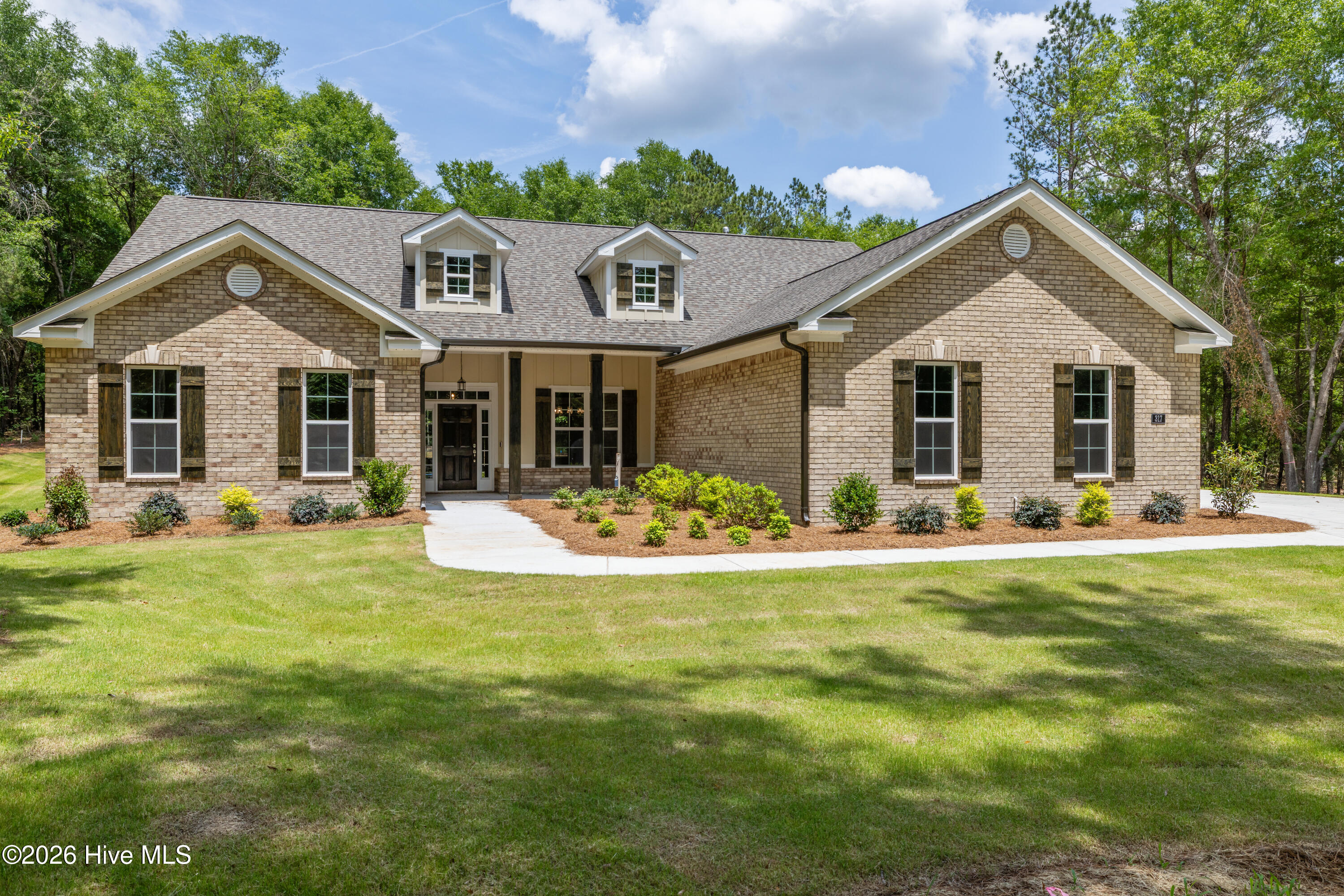 317 Merrifield Court Aiken, SC 29803 - Photo 2 of 78 498A9533