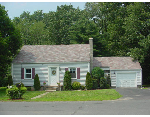 72 Labelle Street West Springfield, MA 01089 - Photo 1 of 12 Gallery Image 1