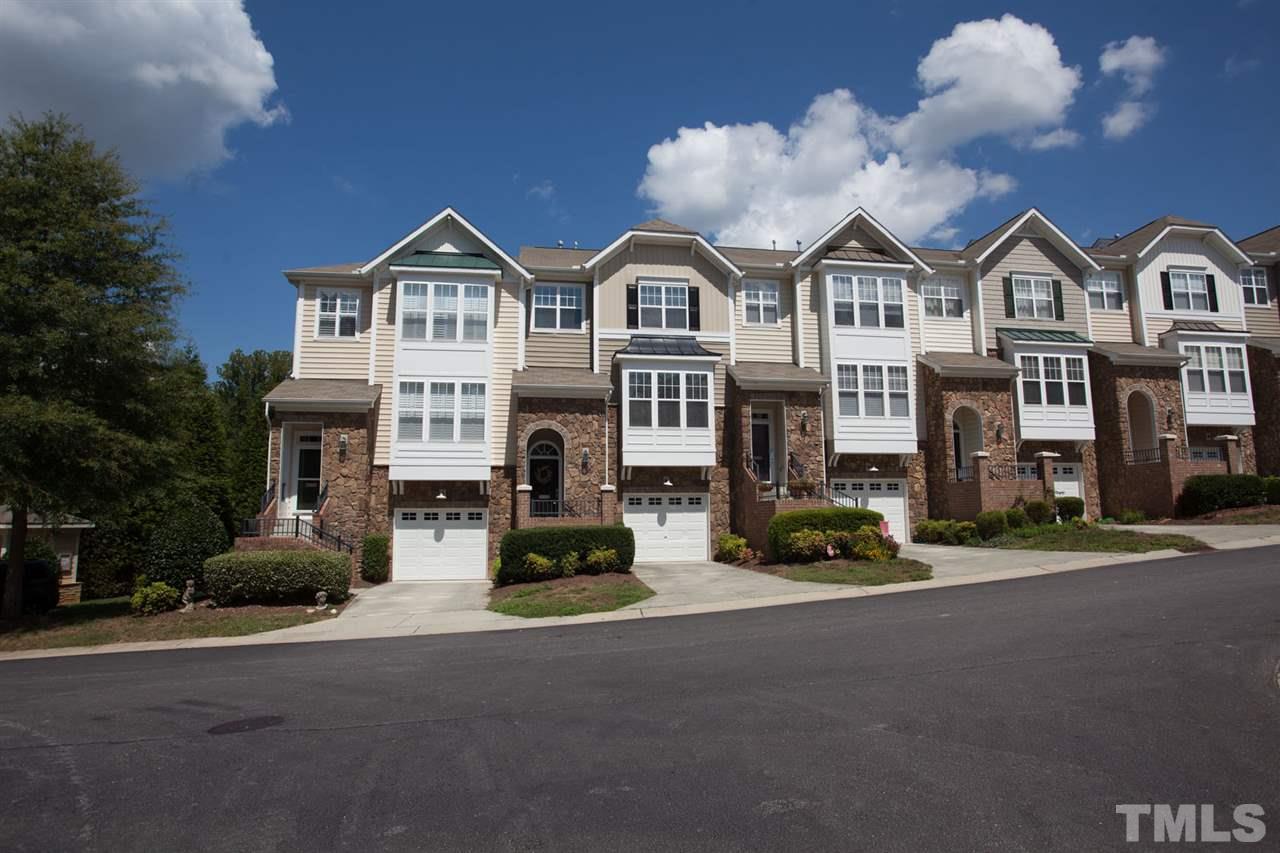 5028 Celtic Court Raleigh, NC 27612 - Photo 2 of 20 Gallery Image 2