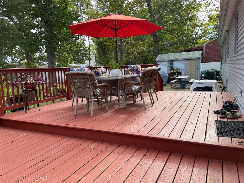 68 Spring Grove Avenue Warwick, RI 02889 - Photo 19 of 23 Gallery Image 19