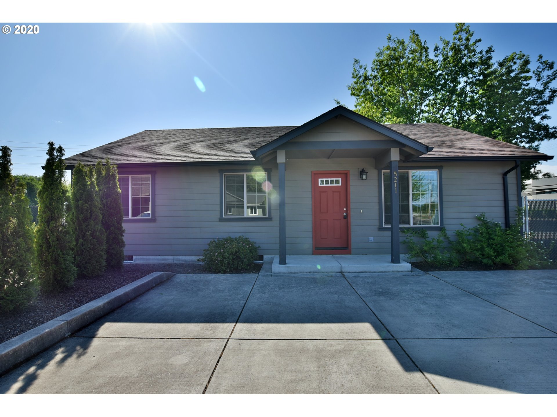 5211 Highbanks Road Springfield, OR 97478 - Photo 1 of 19