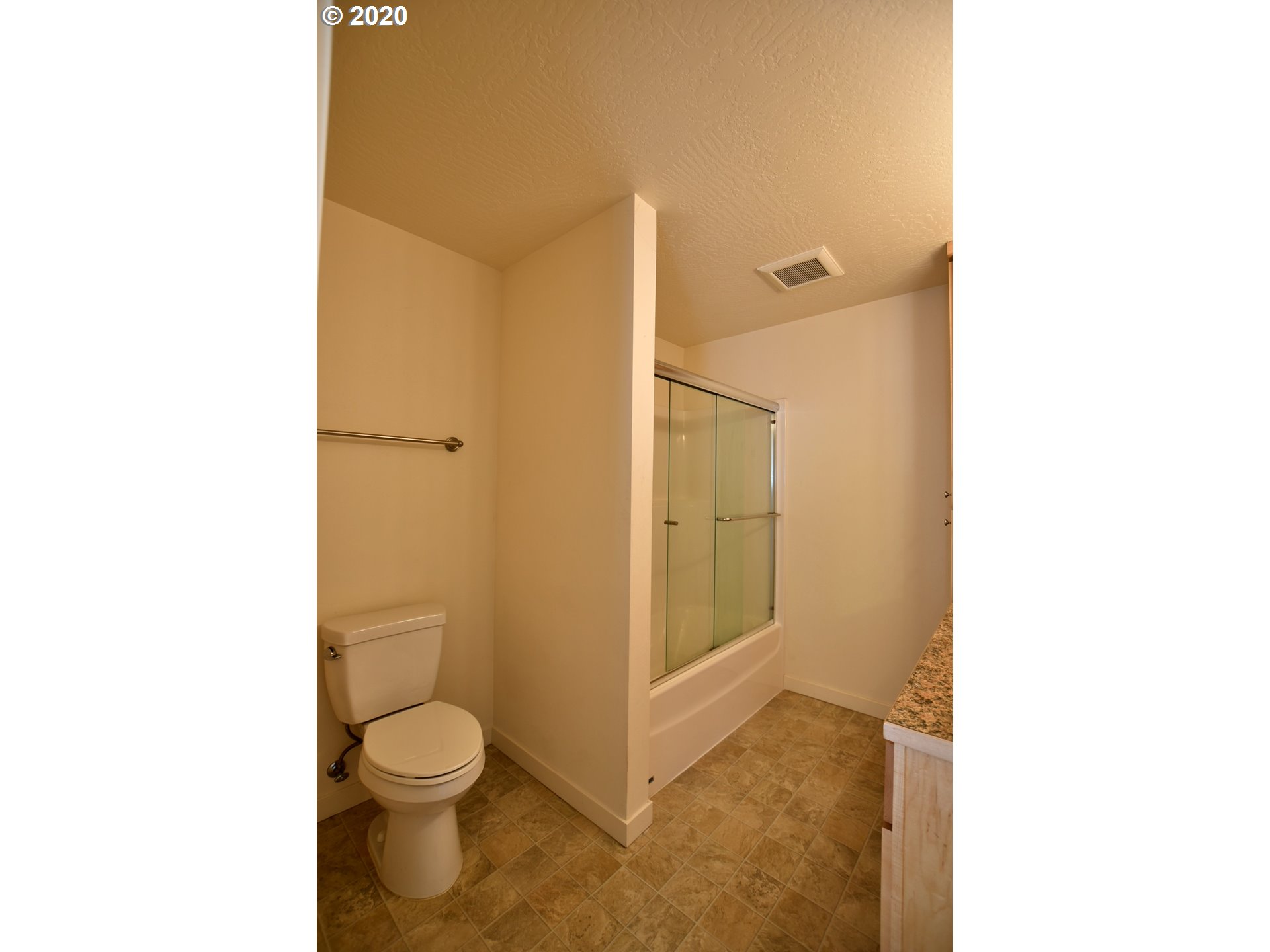 5211 Highbanks Road Springfield, OR 97478 - Photo 11 of 19