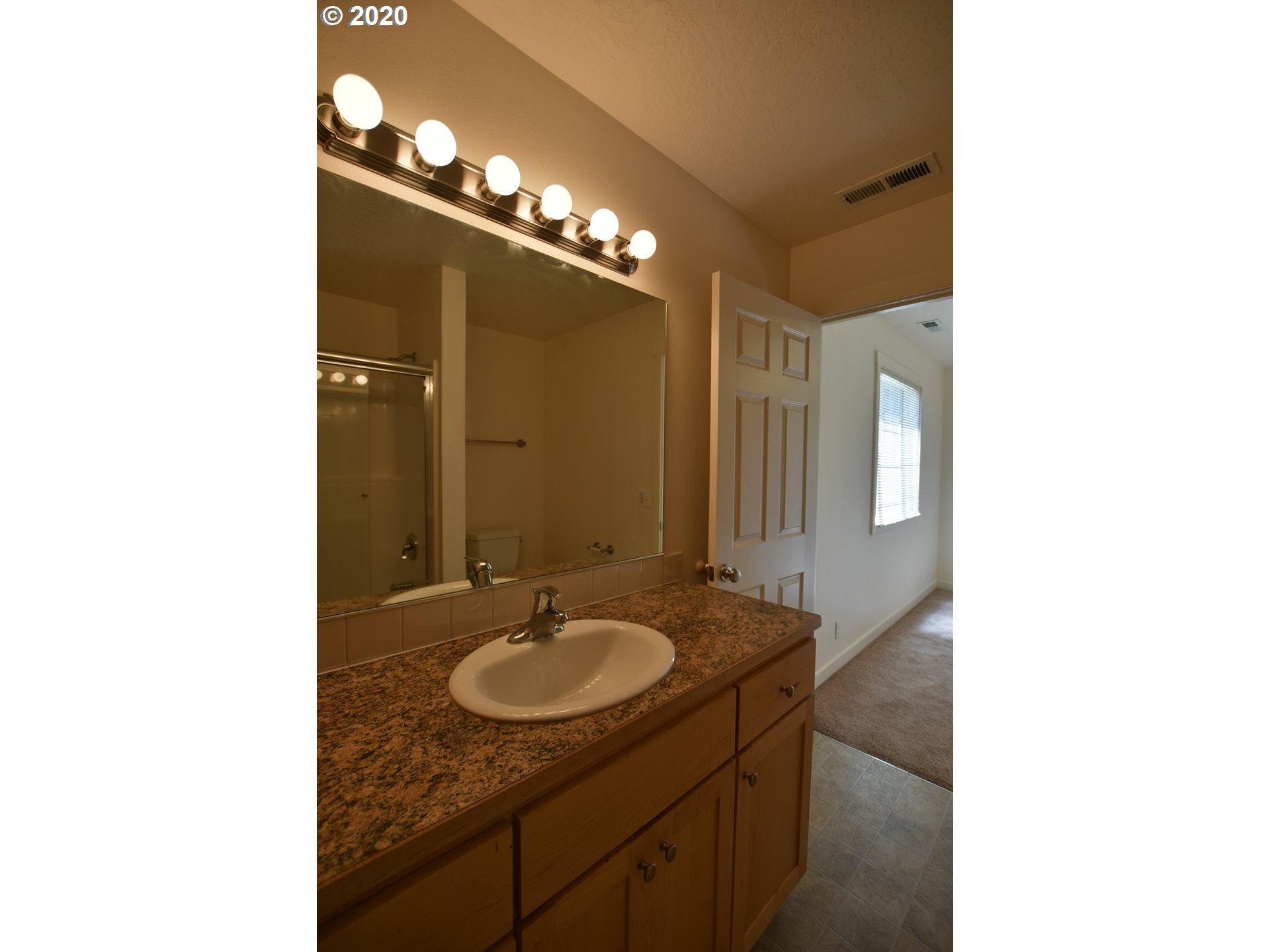 5211 Highbanks Road Springfield, OR 97478 - Photo 12 of 19