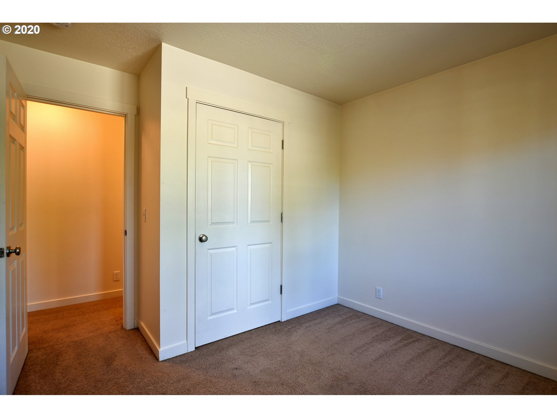 5211 Highbanks Road Springfield, OR 97478 - Photo 13 of 19