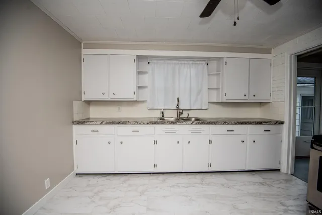 $134,900 | 402 North 15th Street, Vincennes, IN 47591