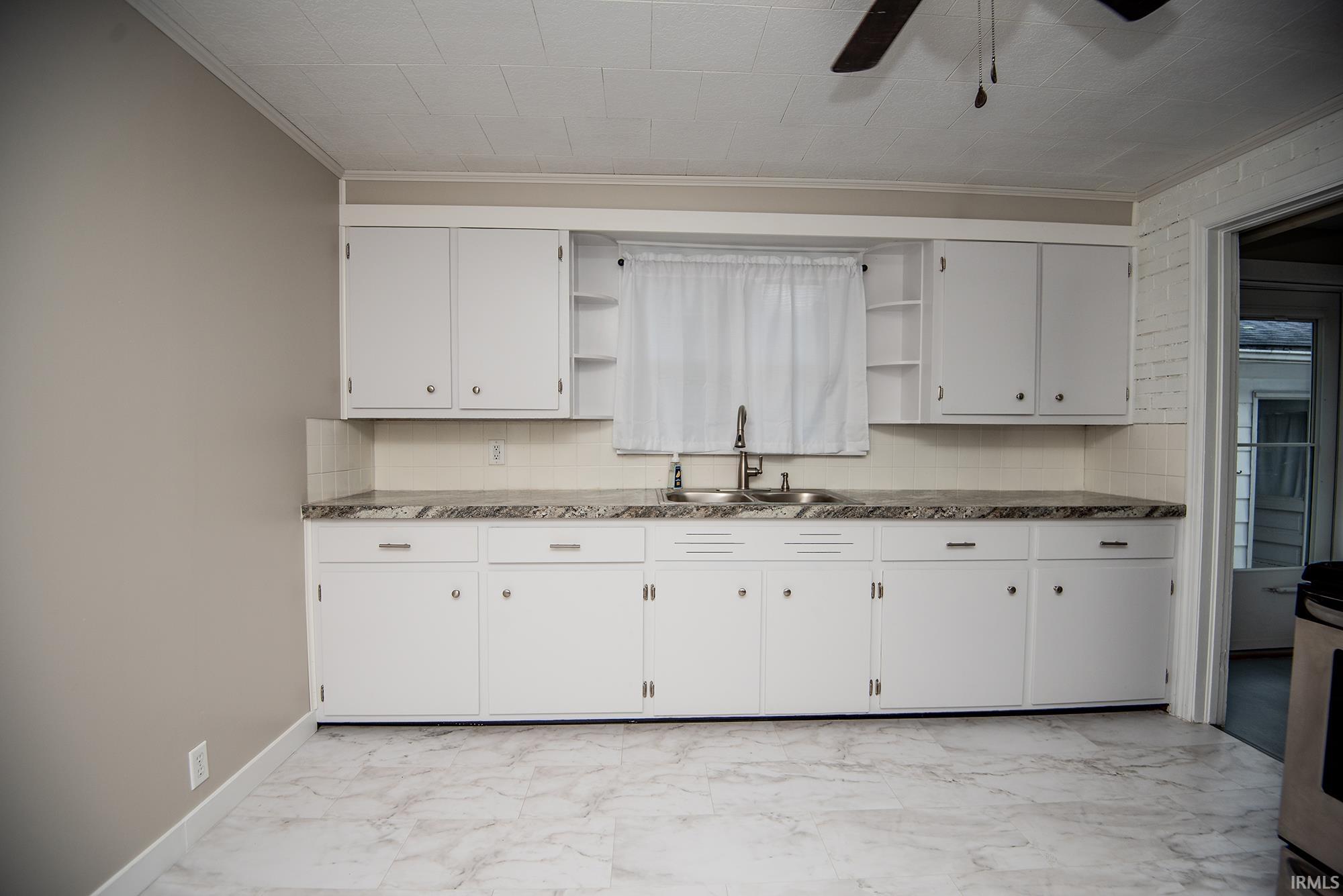 402 North 15th Street Vincennes, IN 47591 - Photo 9 of 28