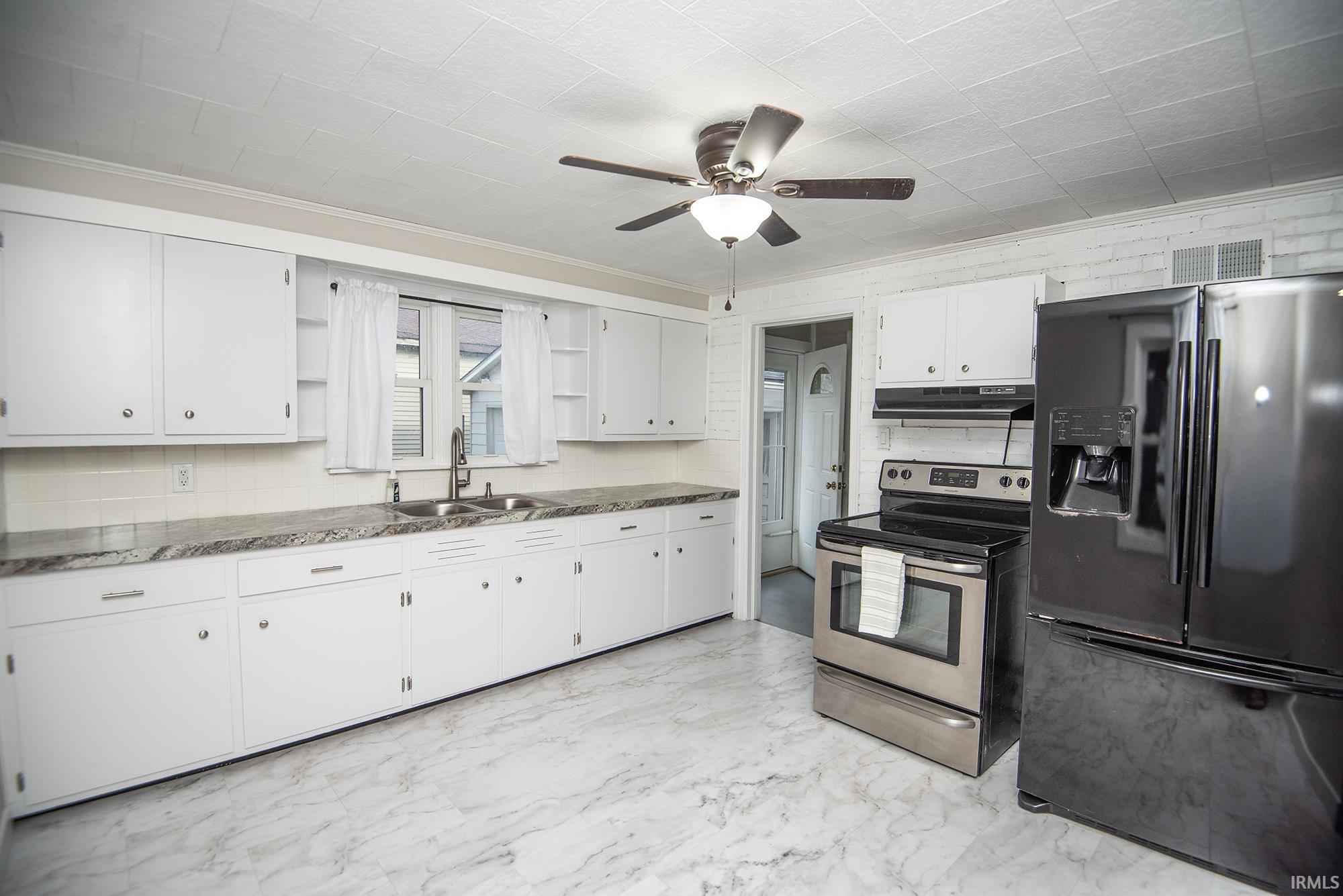 402 North 15th Street Vincennes, IN 47591 - Photo 10 of 28