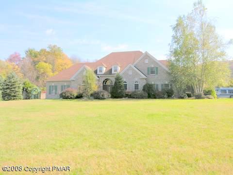 202 Fox Run Road Stroudsburg, PA 18360 - Photo 1 of 1 202 fox run