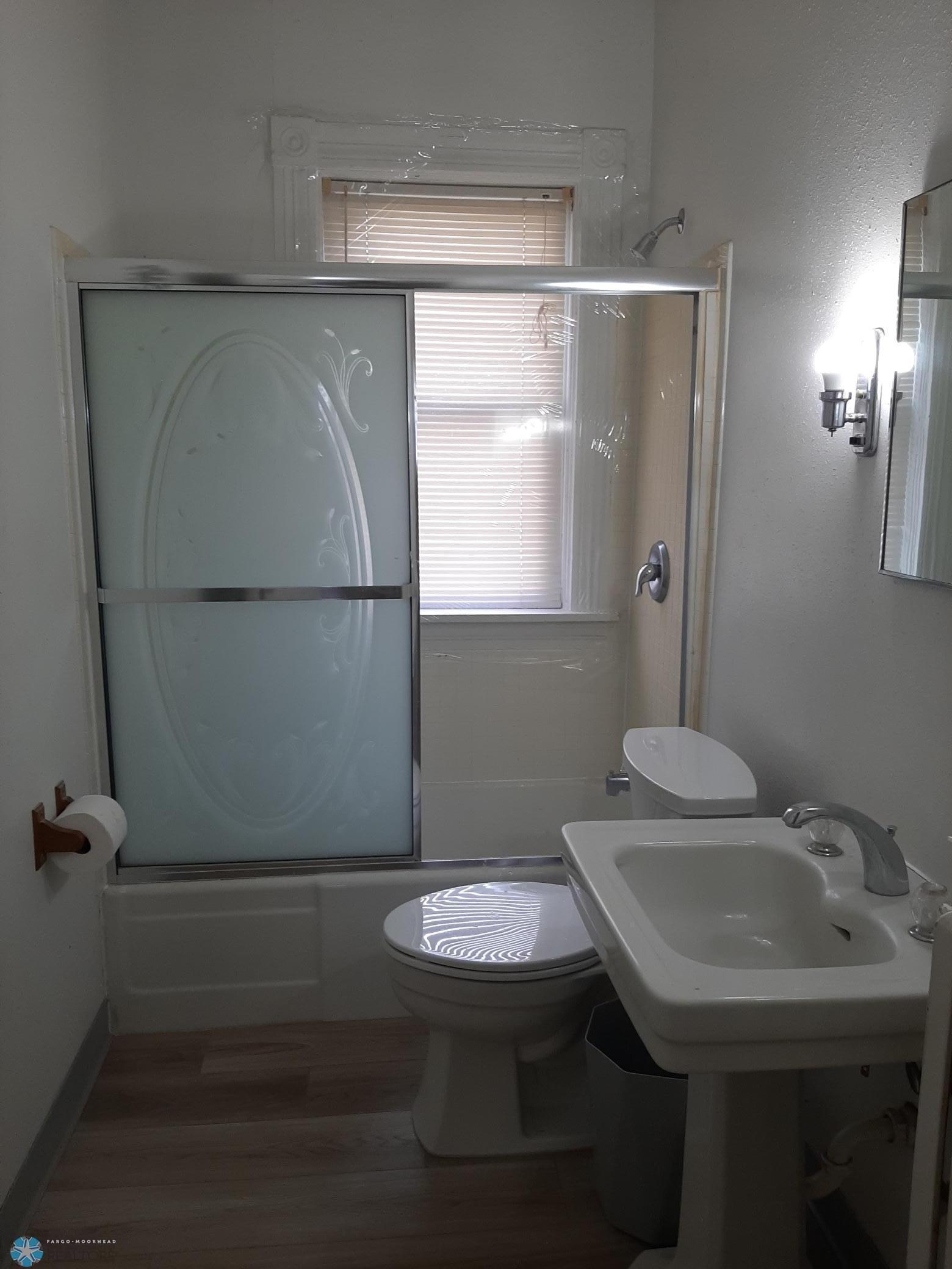 1024 3rd Avenue South Fargo, ND 58103 - Photo 17 of 35