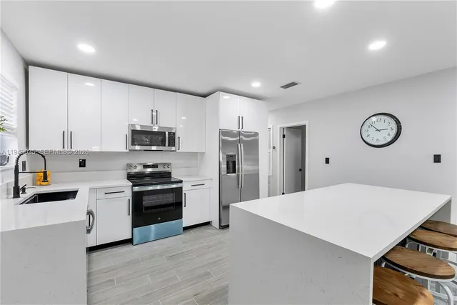 $699,000 | 510 East Acre Drive, Plantation, FL 33317