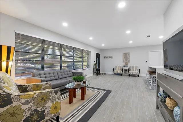 $699,000 | 510 East Acre Drive, Plantation, FL 33317