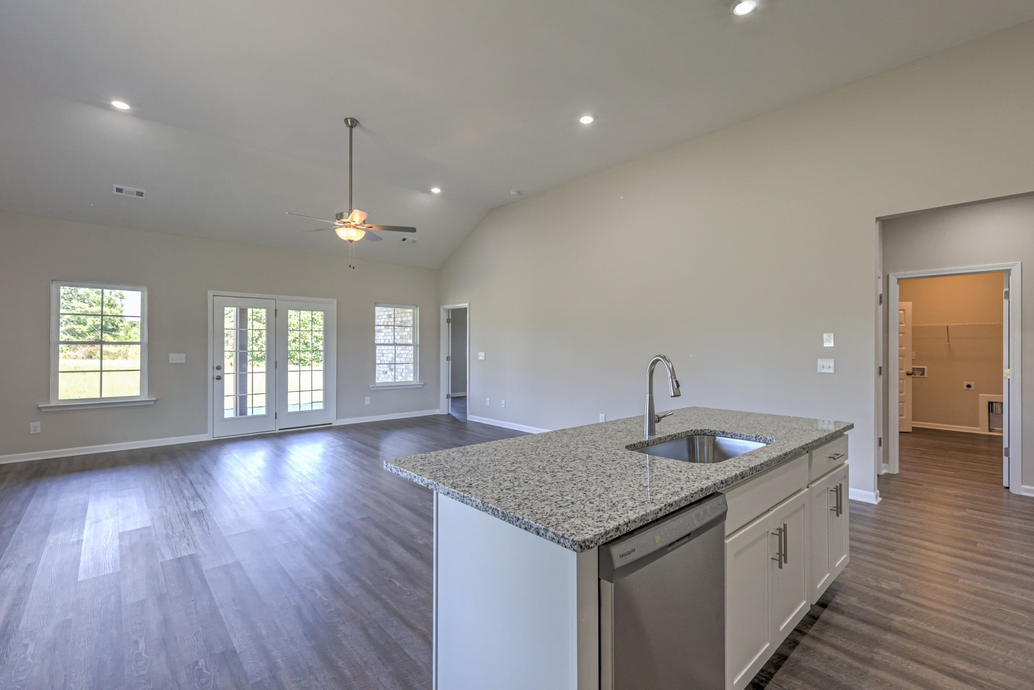 41 Bartow Street Decherd, TN 37324 - Photo 14 of 36