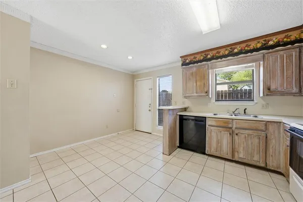 $200,000 | 1371 South 11th Street, Waco, TX 76706