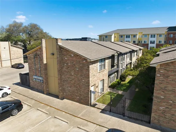 $200,000 | 1371 South 11th Street, Waco, TX 76706