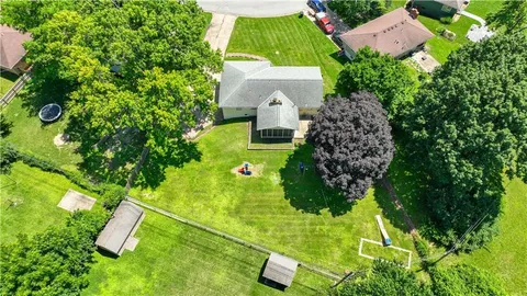 $270,000 | 9700 82nd Street, Raytown, MO 64138
