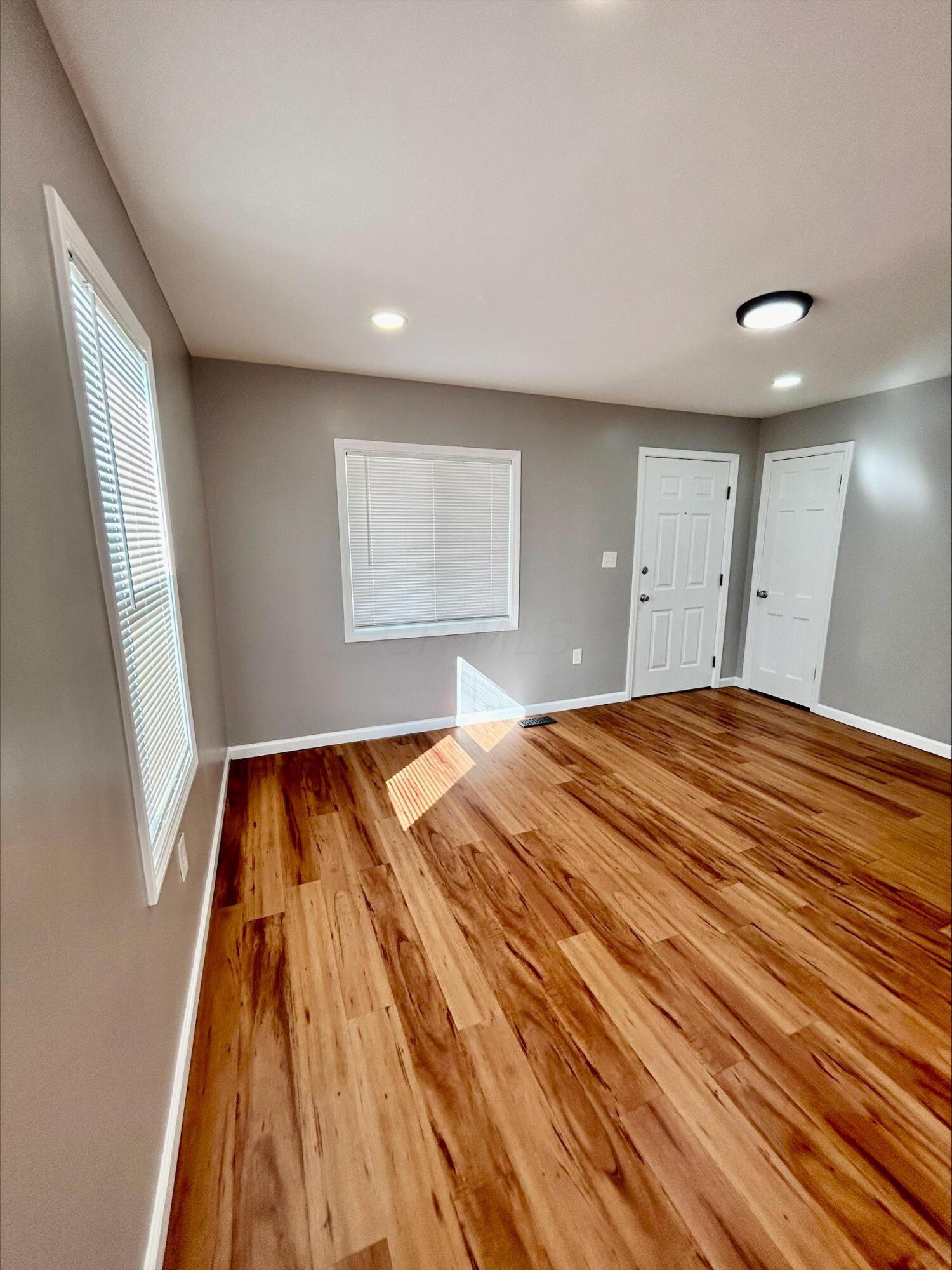 2240 McGuffey Road Columbus, OH 43211 - Photo 5 of 15 processed-471851FD-34C4-4867-B130-50AB4E