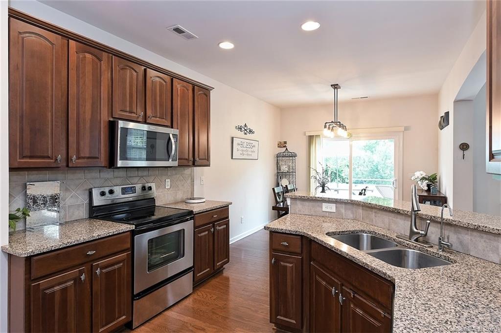 5827 Cactus Valley Road Charlotte, NC 28277 - Photo 11 of 35 Gallery Image 11