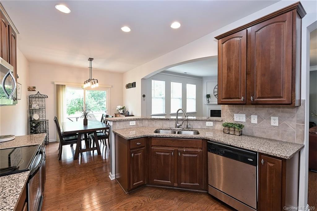 5827 Cactus Valley Road Charlotte, NC 28277 - Photo 12 of 35 Gallery Image 12