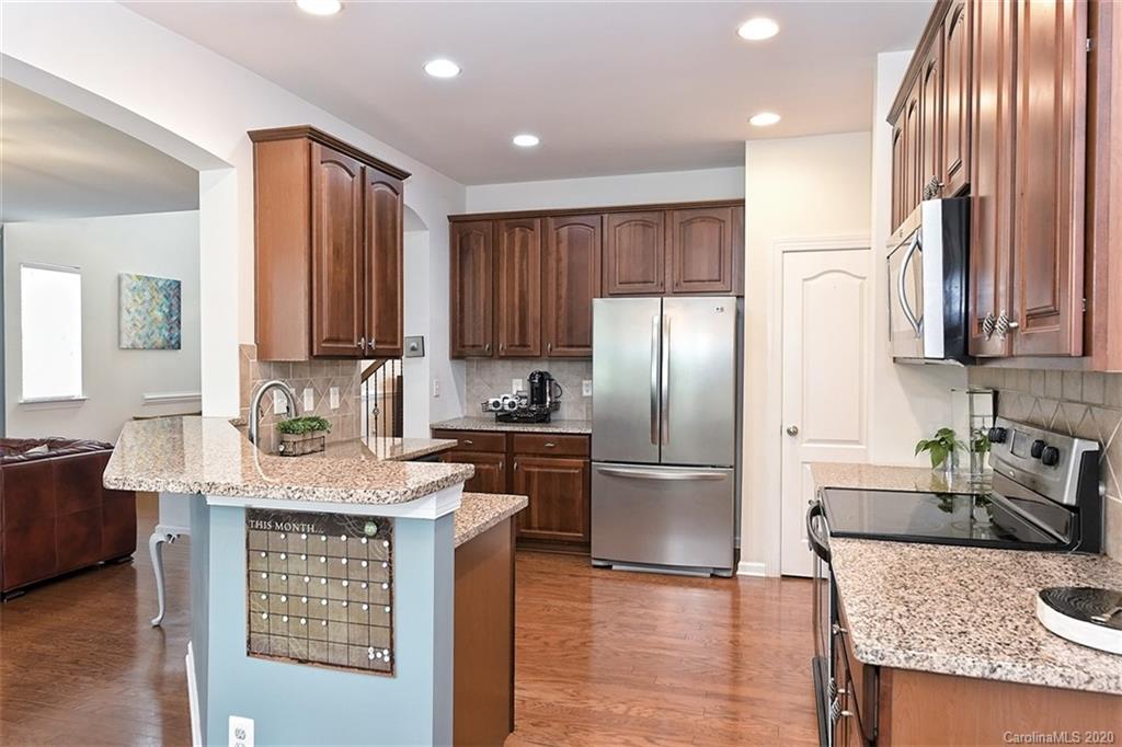 5827 Cactus Valley Road Charlotte, NC 28277 - Photo 10 of 35 Gallery Image 10