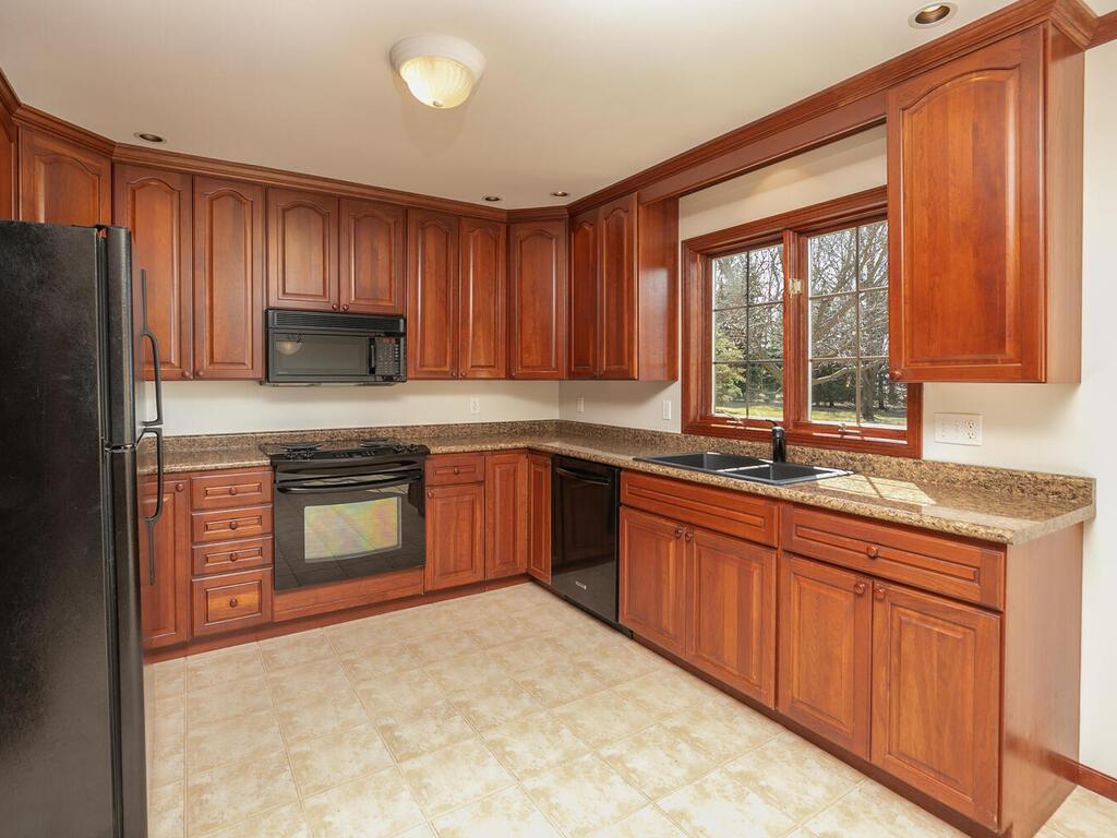 3741 Simpson Road Southeast Rochester, MN 55904 - Photo 17 of 54