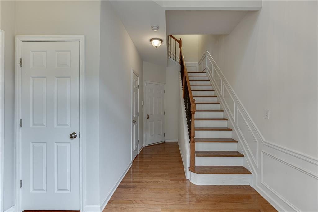 2801 Loftview Square Atlanta, GA 30339 - Photo 4 of 38