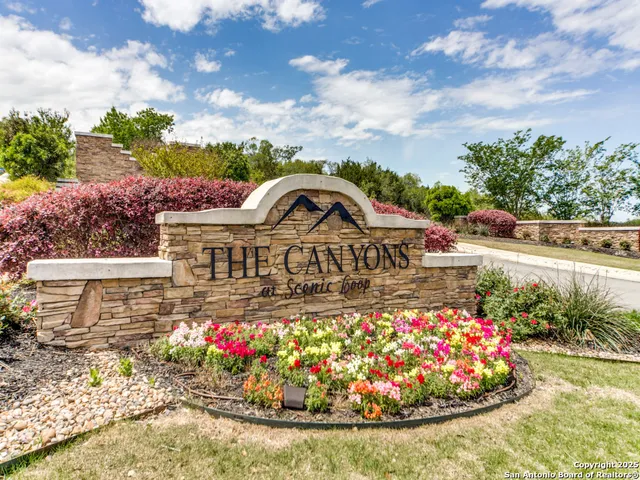 a view of a outdoor space