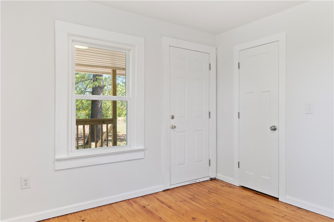 1739 Coffee Road Westminster, SC 29693 - Photo 16 of 26 Gallery Image 16