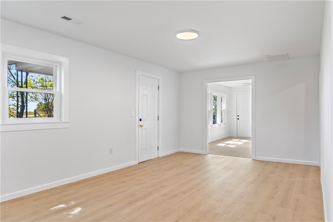 1739 Coffee Road Westminster, SC 29693 - Photo 6 of 26 Gallery Image 6